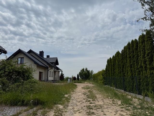 Udział 2/4 w nieruchomości niezabudowanej