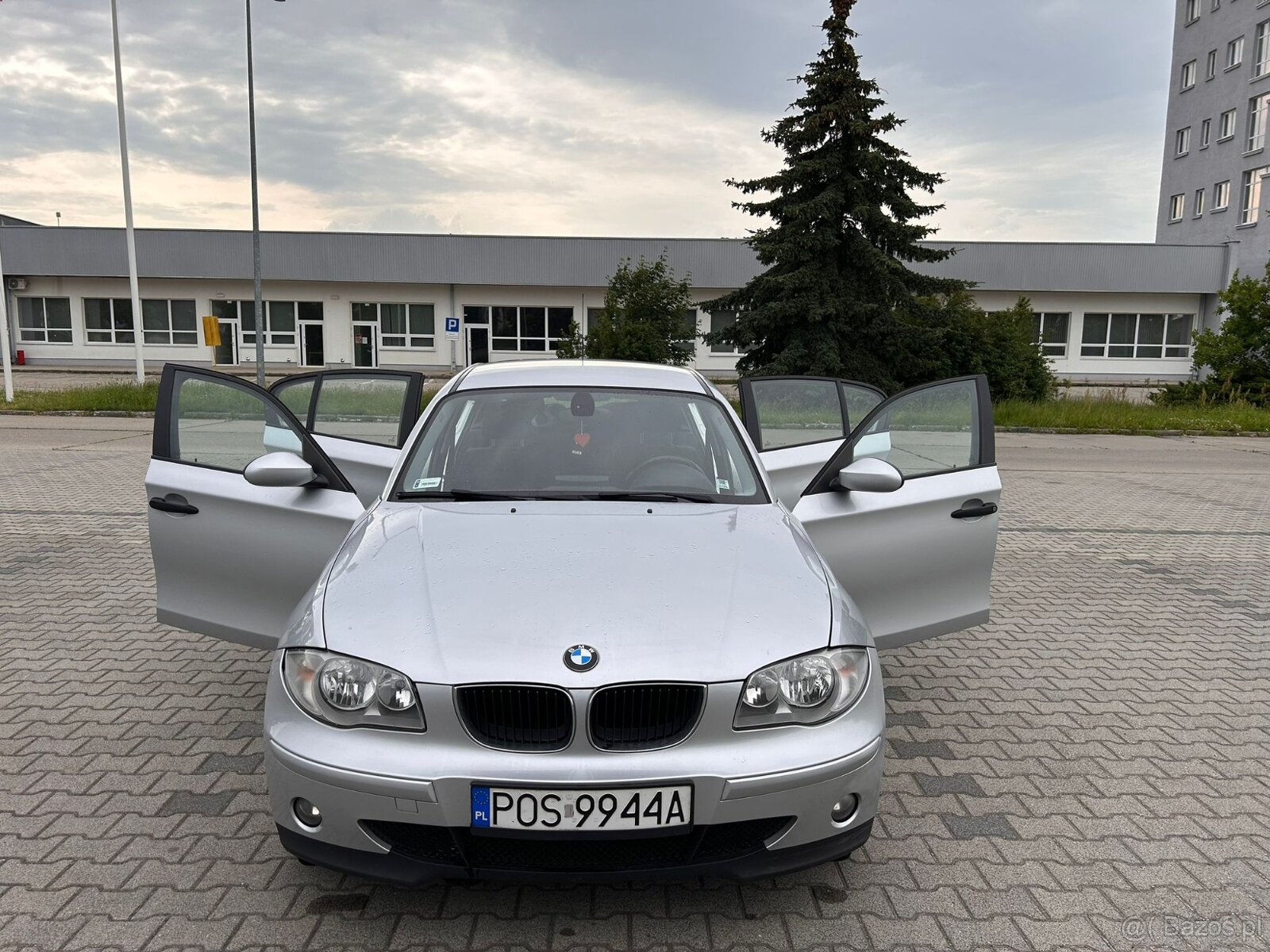 E87