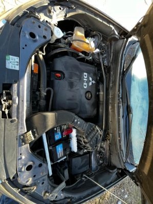Samochód mitsubishi Outlander 2.0