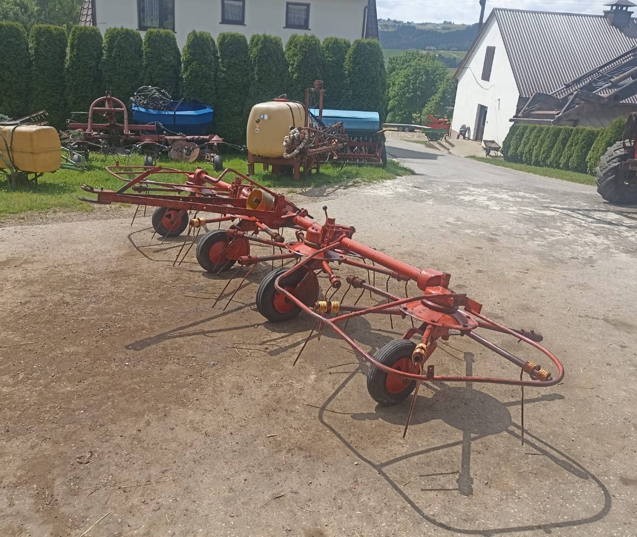 Przewracarka przetrząsacz karuzelowy Niemeyer HR 462 D