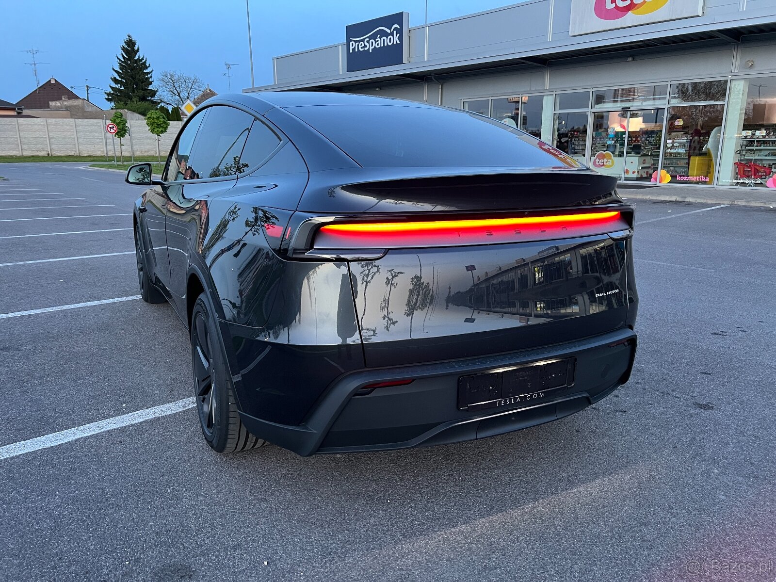 TESLA MODEL Y JUNIPER LONG RANGE NA SPRZEDAŻ W MAGAZYNIE BEZ