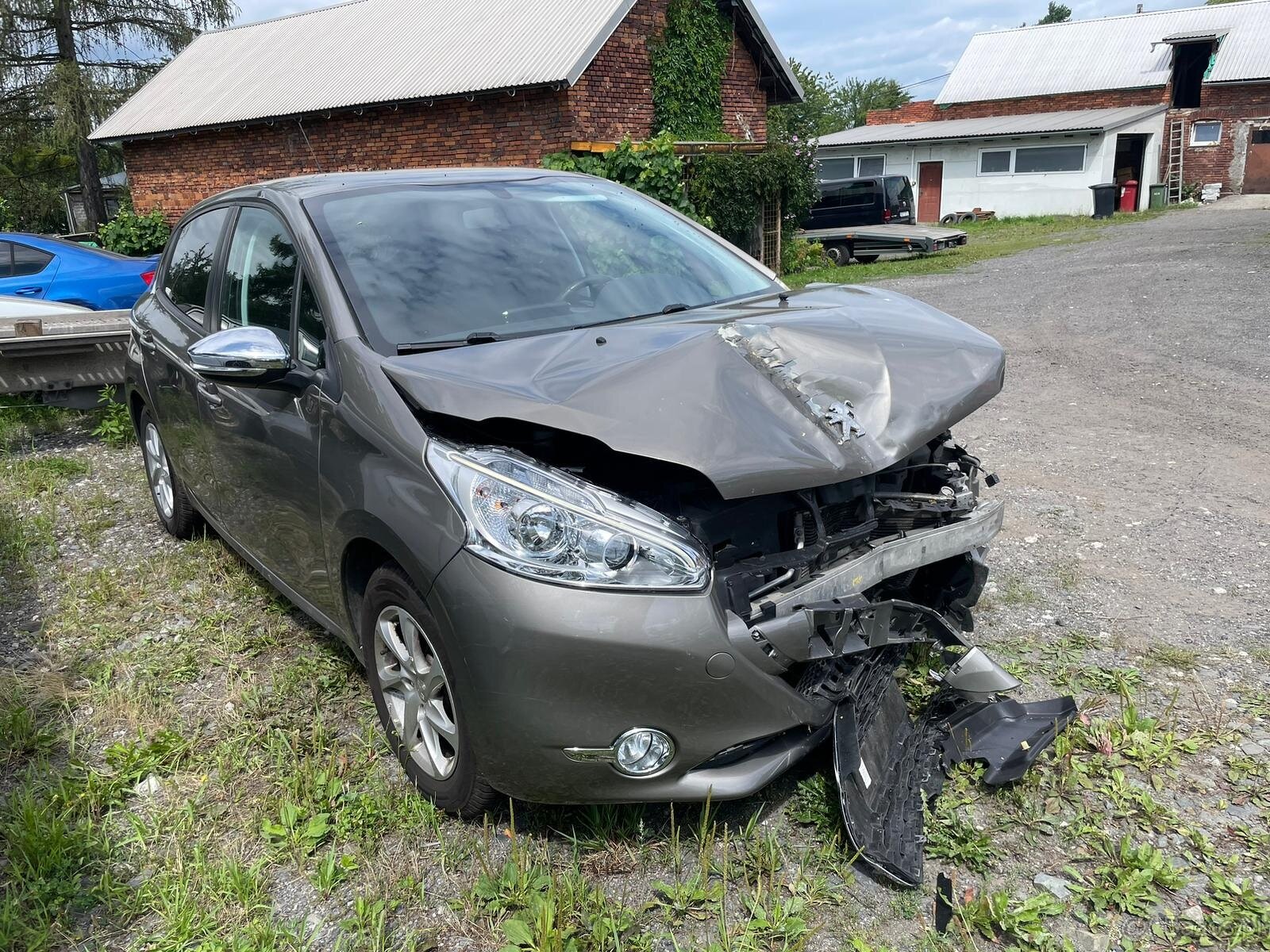 Peugeot 208 1.2VT-i 60kw, r.2014, klimatyzacja