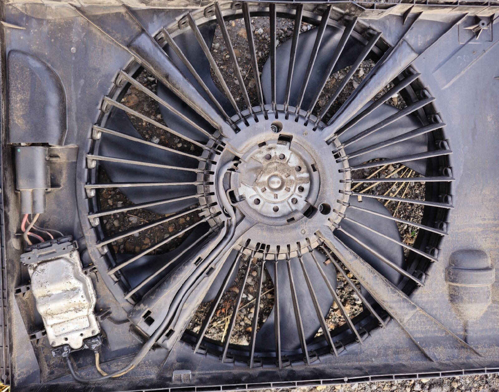 Wentylator chlodnicy W212