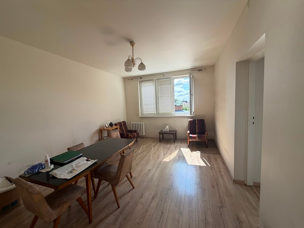 Mieszkanie o pow. 50m2, II piętro, do remontu,Górnośląska
