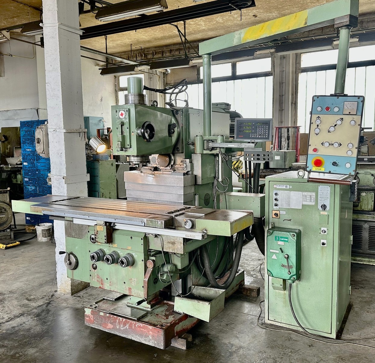 Frezarka konsolowa FGS 32/40