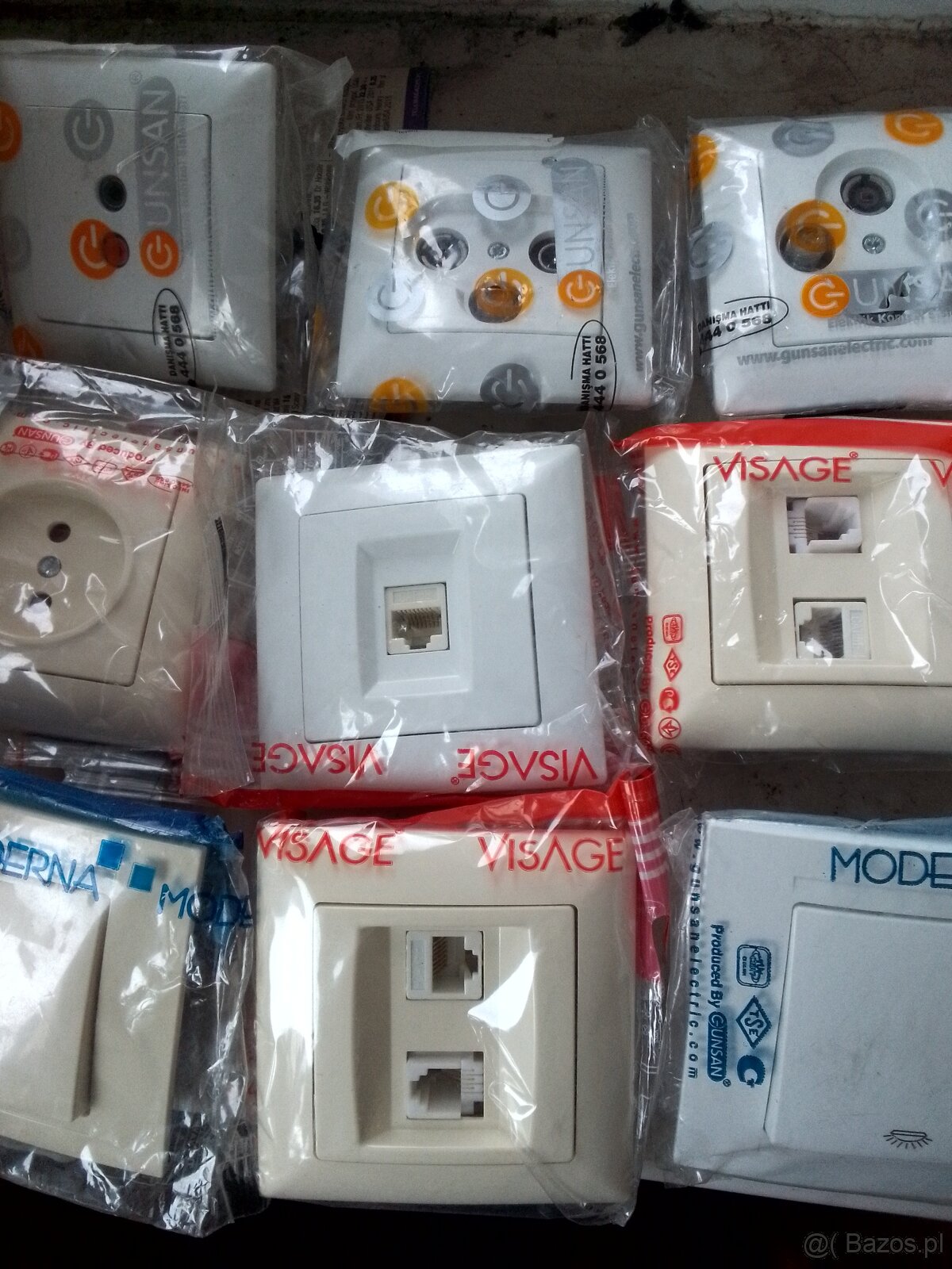Gniazdka wyłączniki kilkaset szt nowe gwarancja