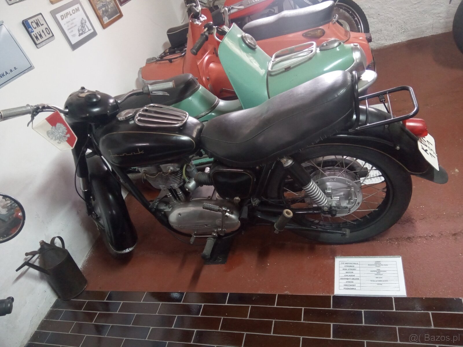 Junák 350 M 10