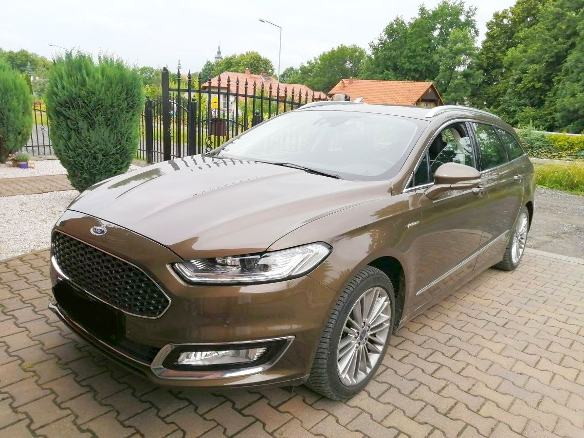 Mondeo VIGNALE, rok 2017, 180 KM, 2,0 TDCI, przeb. 212 tys.
