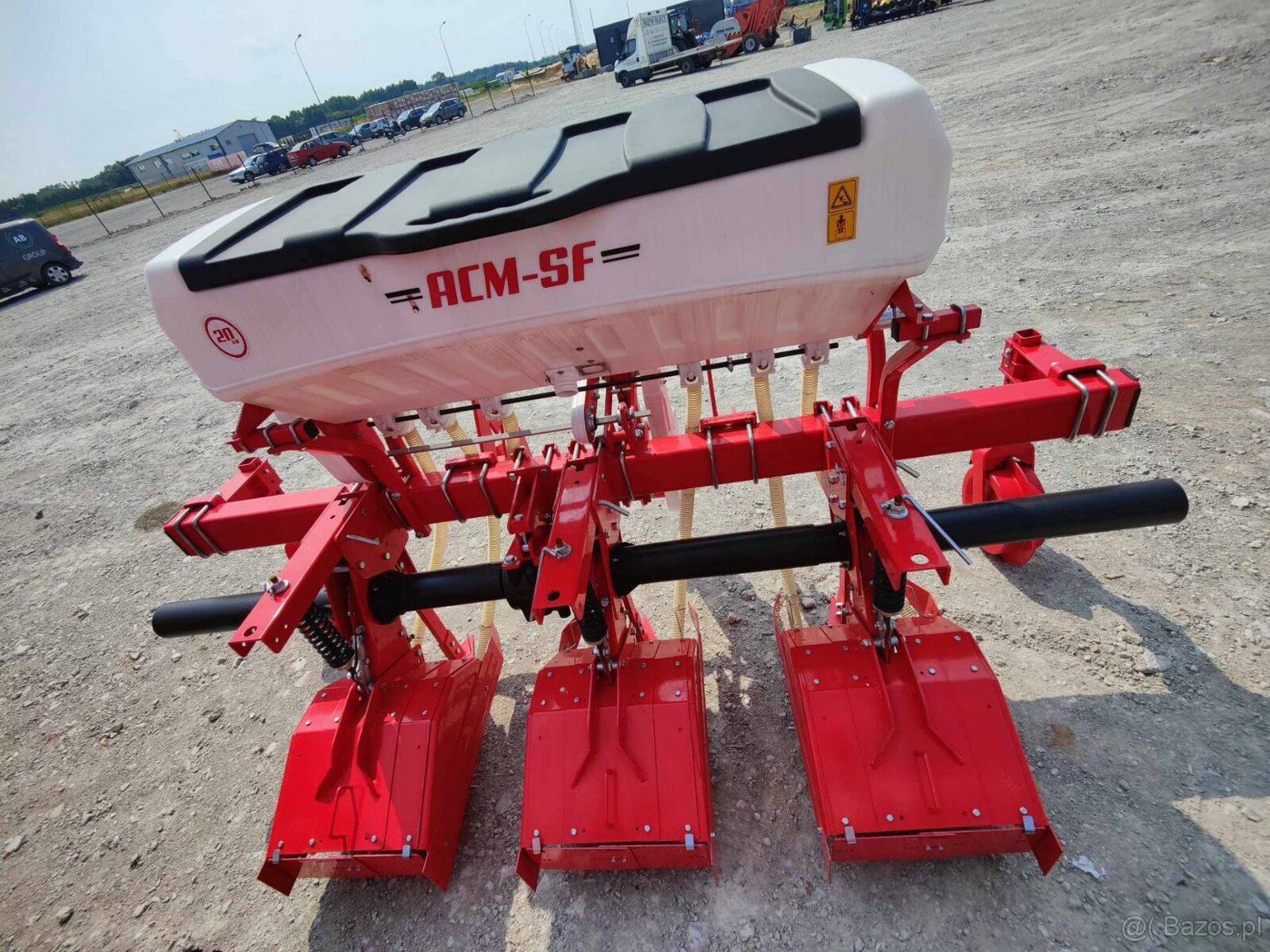 Glebogryzarka międzyrzedowa OZDOKEN z podsiew do truskawek