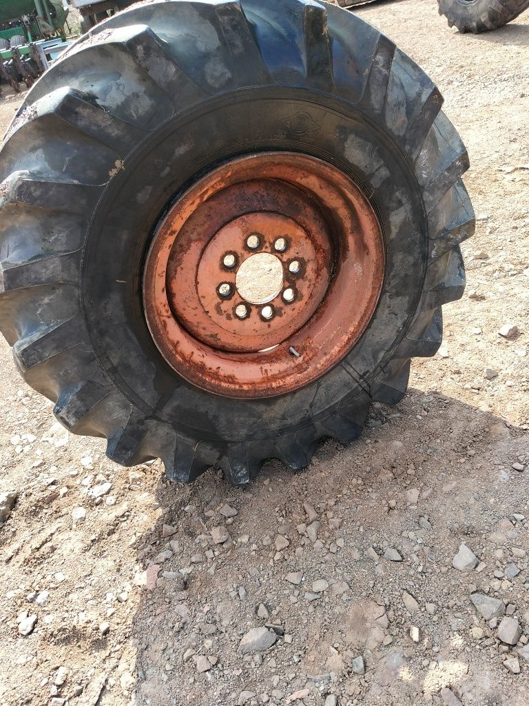 Koło z felgą 530-610
