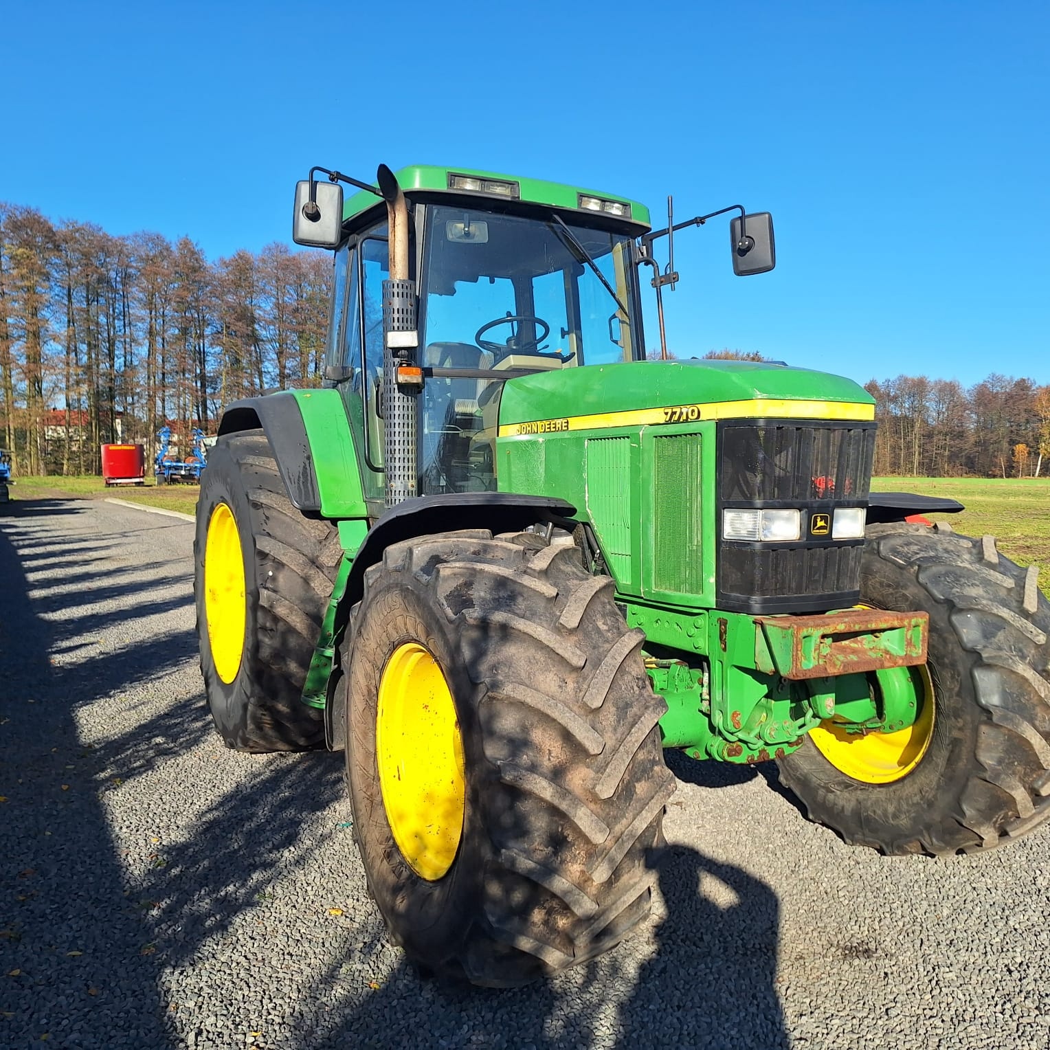 John deere 7710