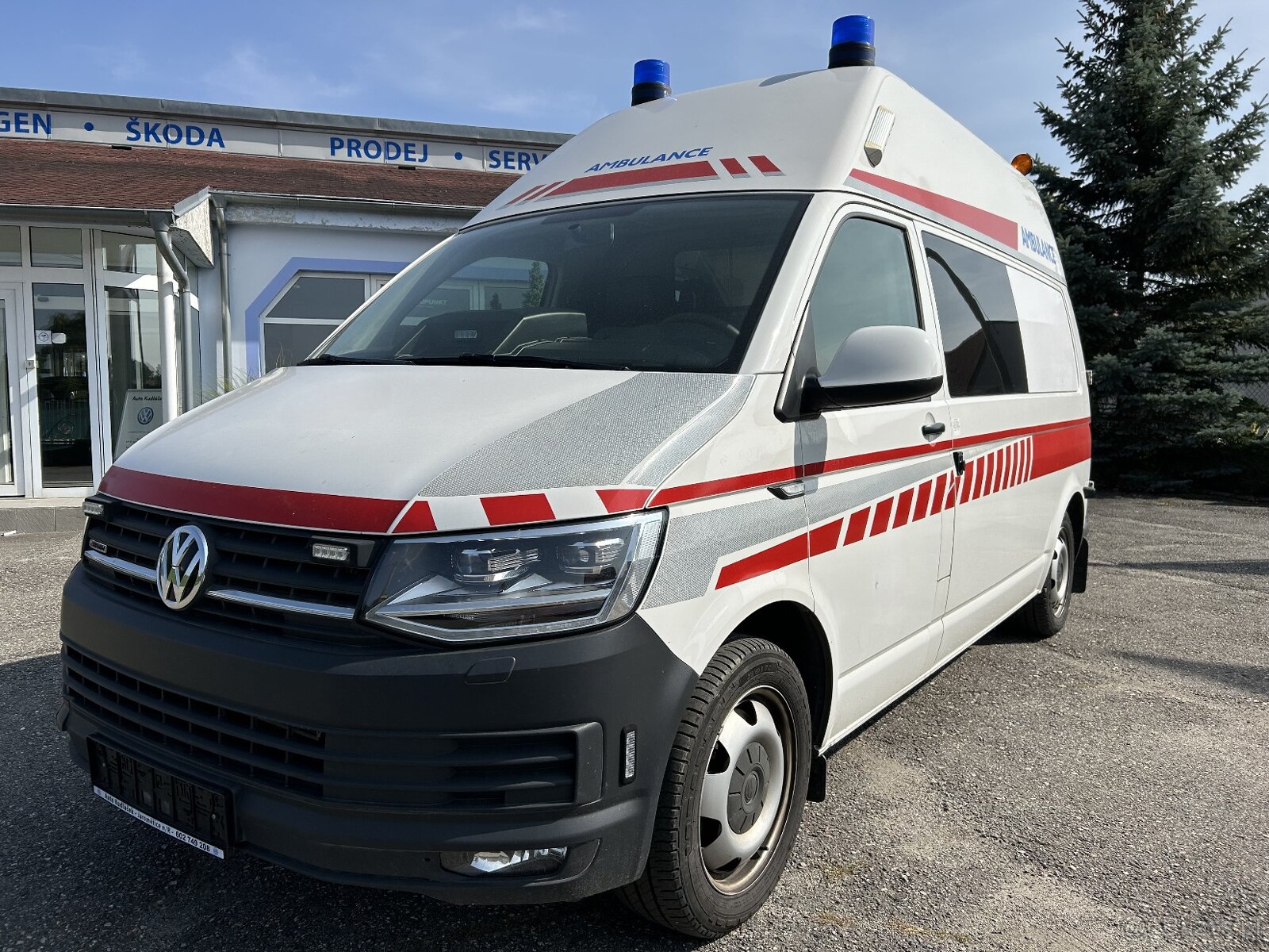 Volkswagen Transporter T6 - 2.0 TDI Ambulans / Karetka 4x4