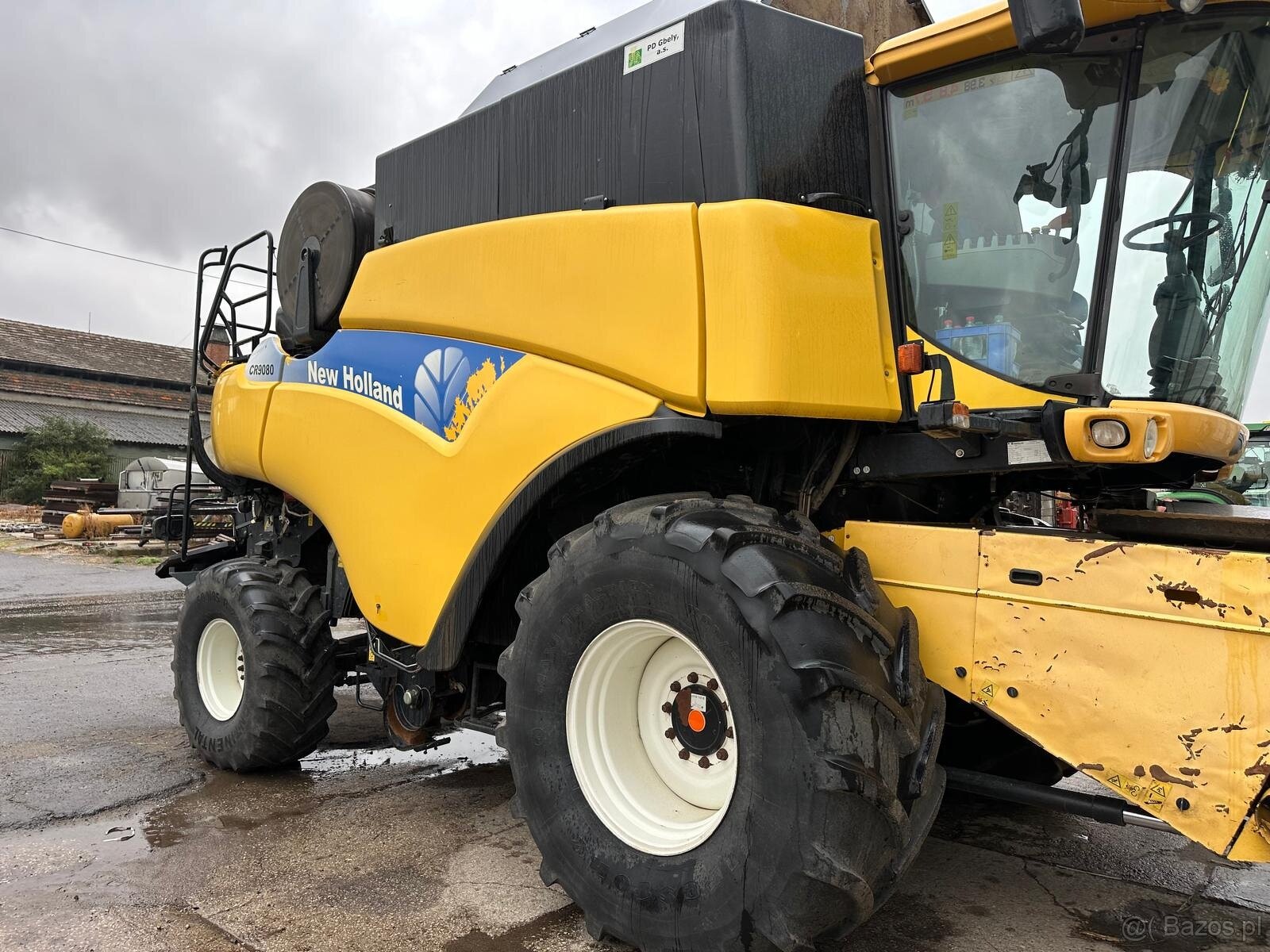 Kombajn zbozowy New Holland CR 9080 heder 7,30Vario rok PR