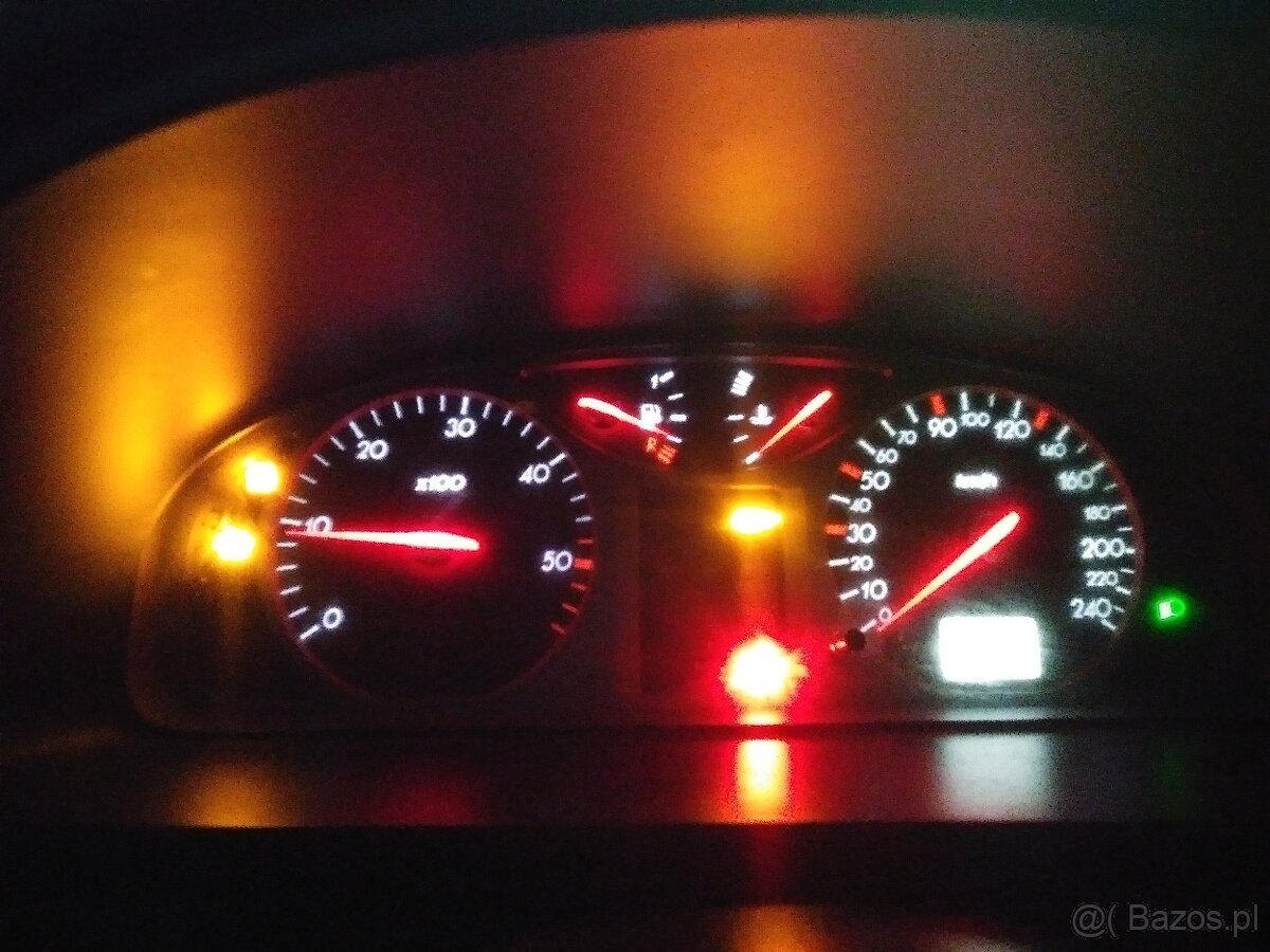 Licznik renault laguna ll kombi 1.9 DCI