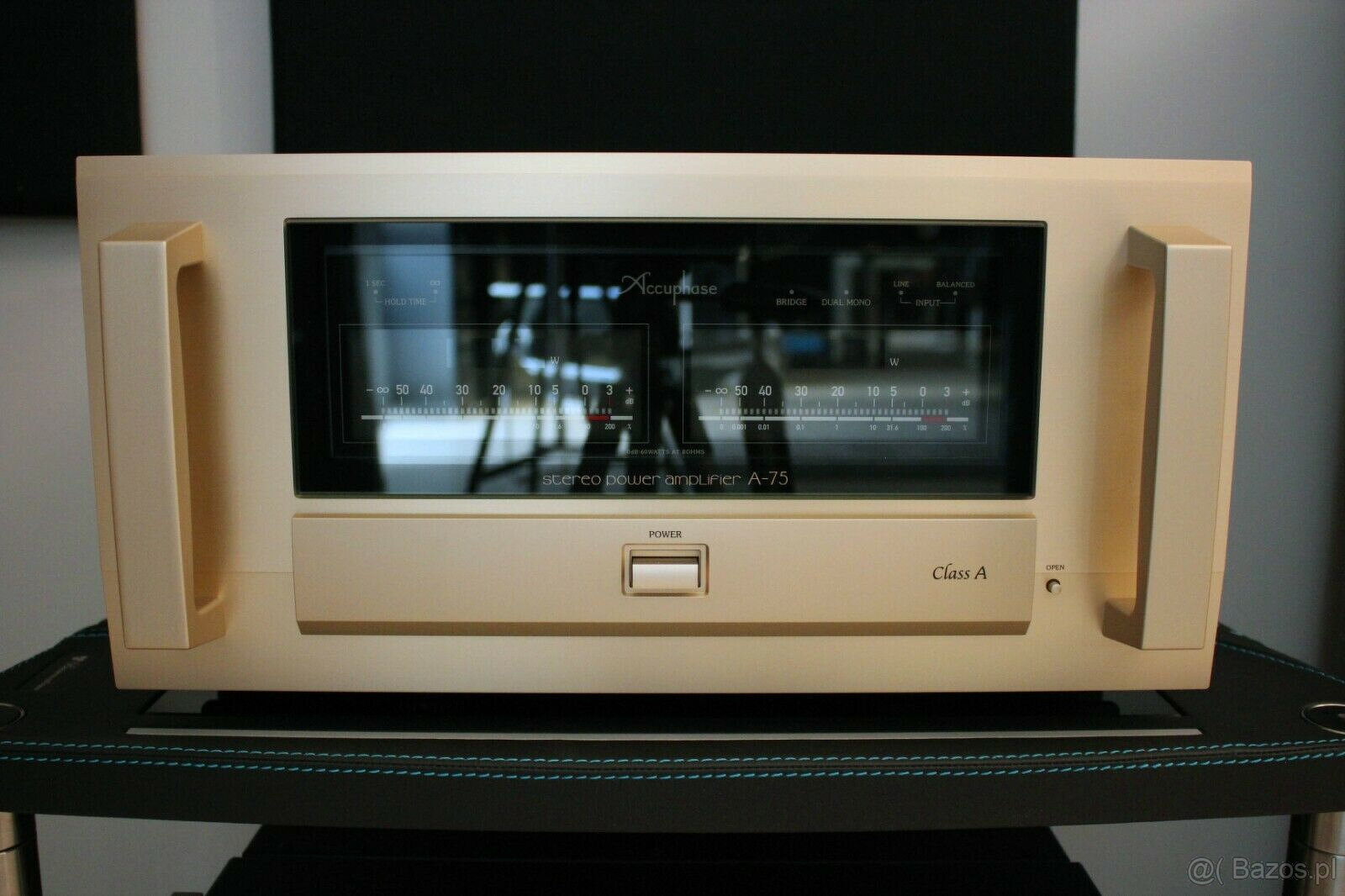 Accuphase A-75 ( Price: 6000 EUR )