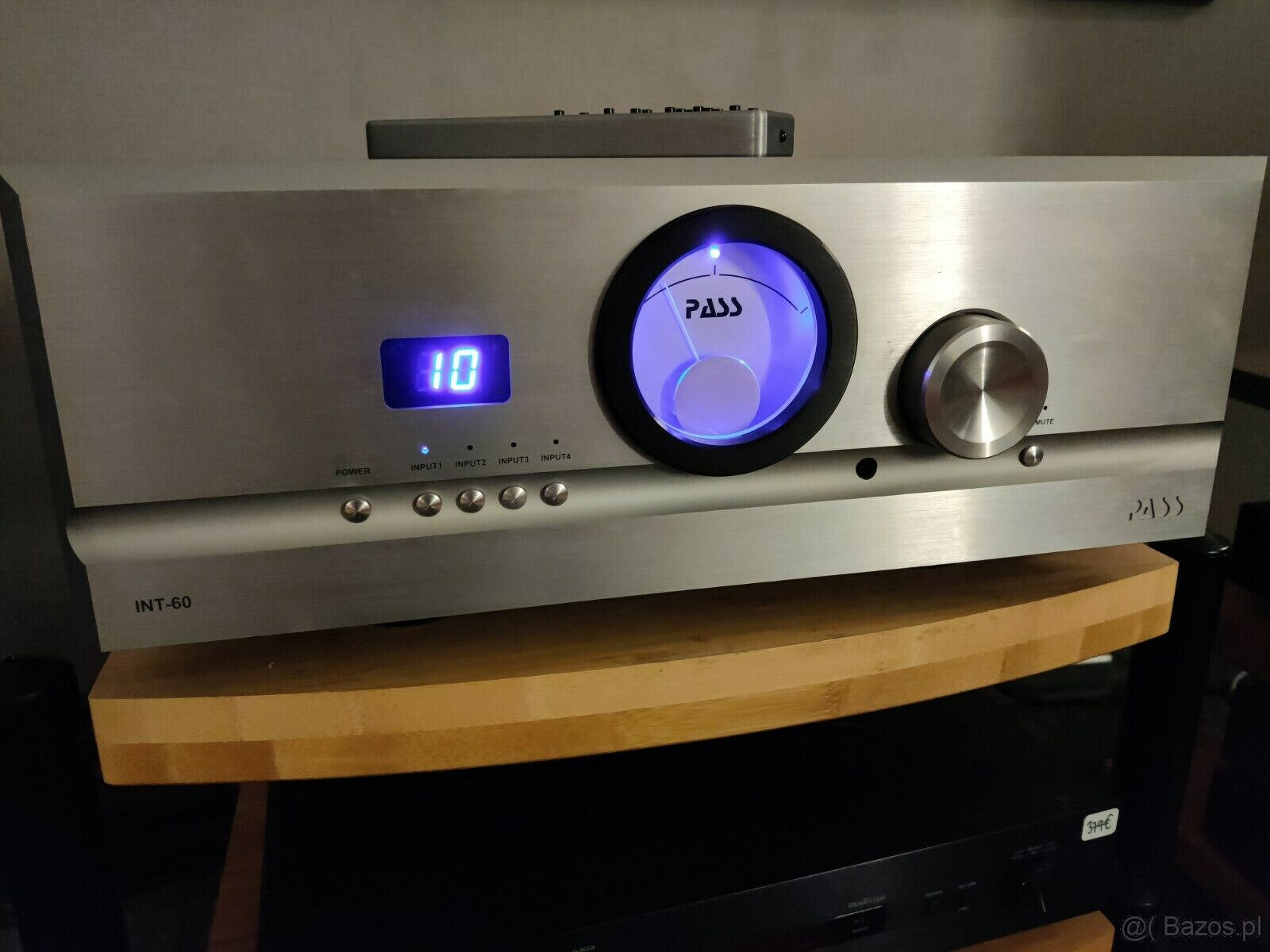 Pass Labs Int-60  ( Price: 3500 EUR )