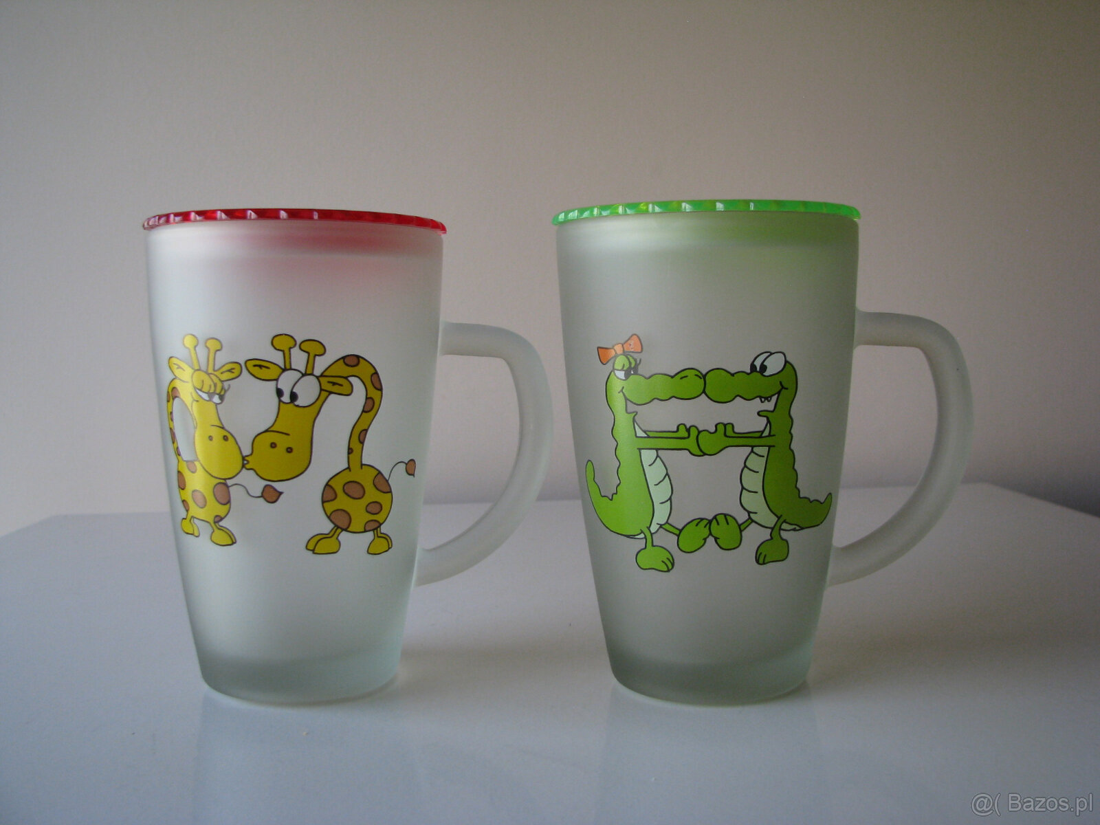 Zakochane szklanki, kubki ze szronionego szkła z pokrywką