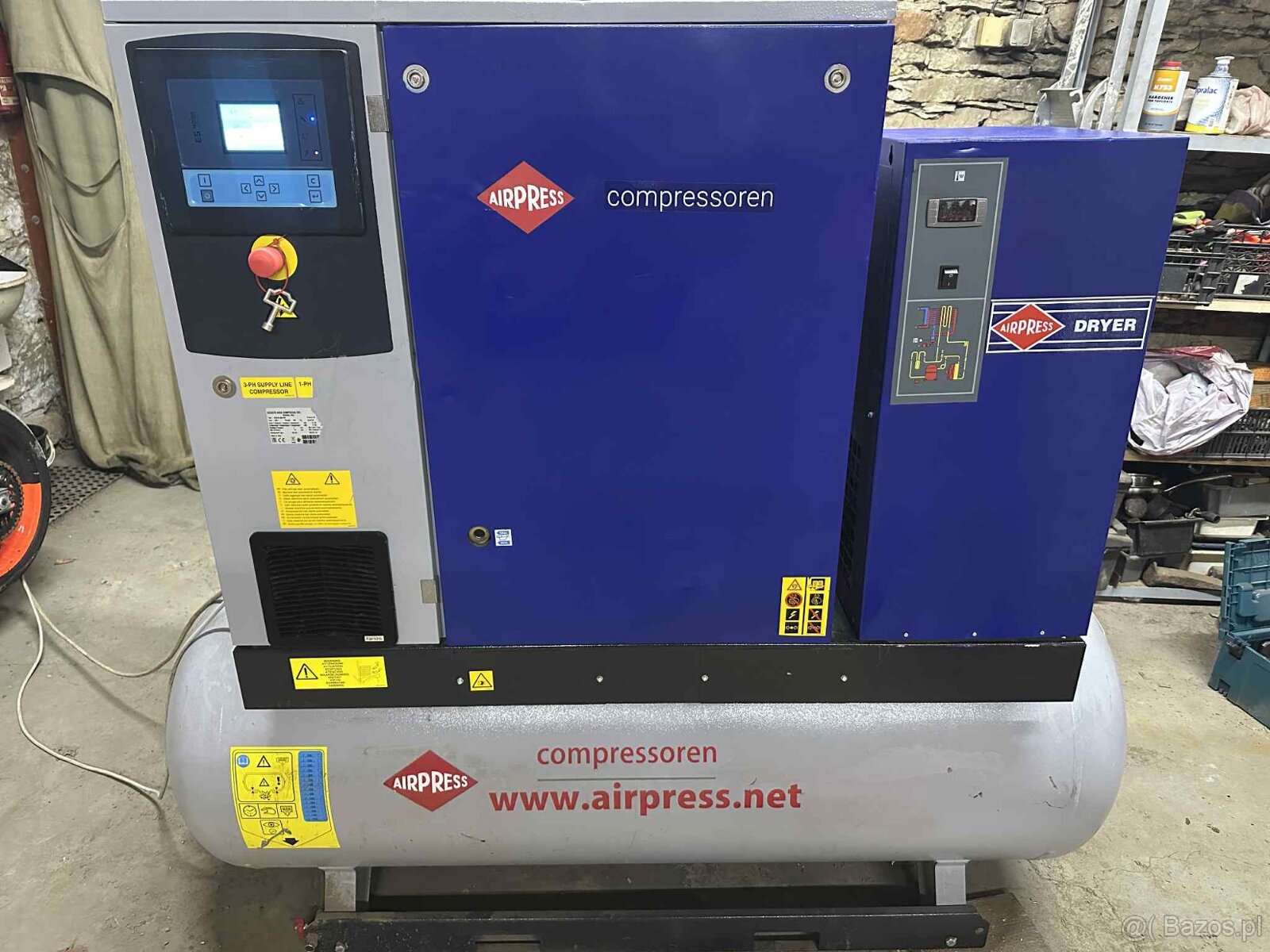 sprężarkę śrubową z osuszaczem powietrza Ceccato