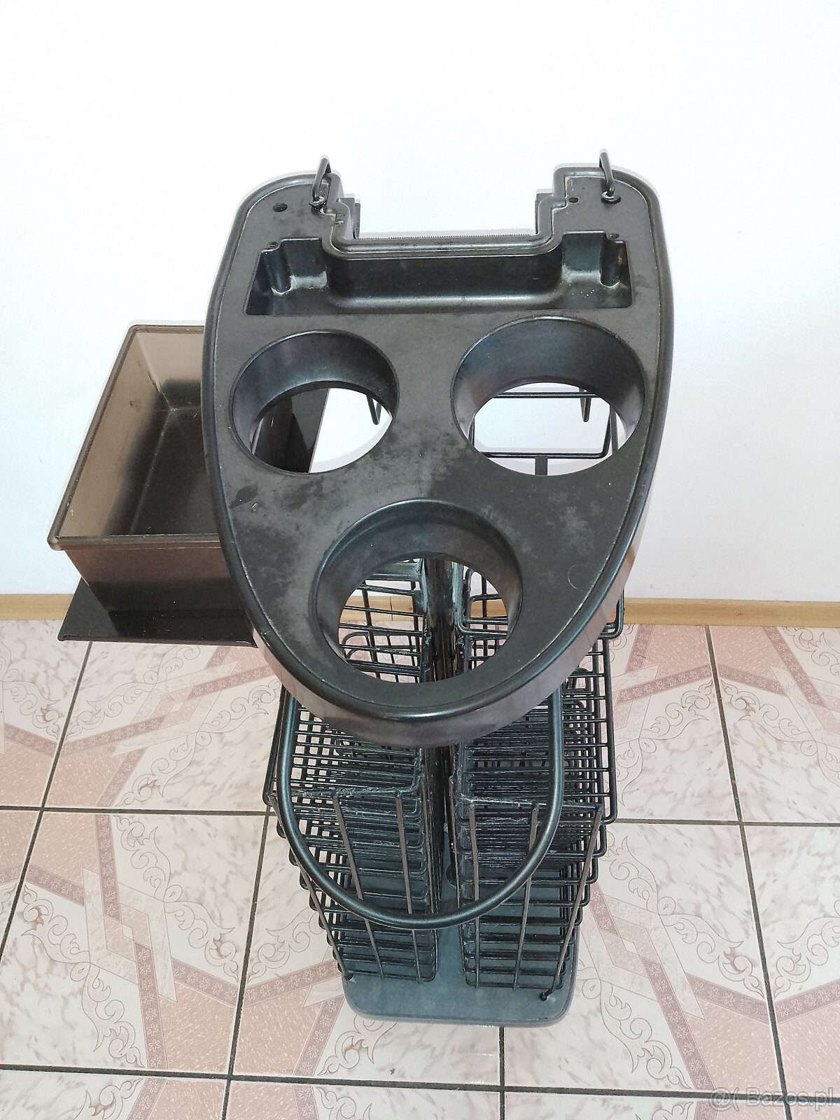 Pomocnik fryzjerski wózek