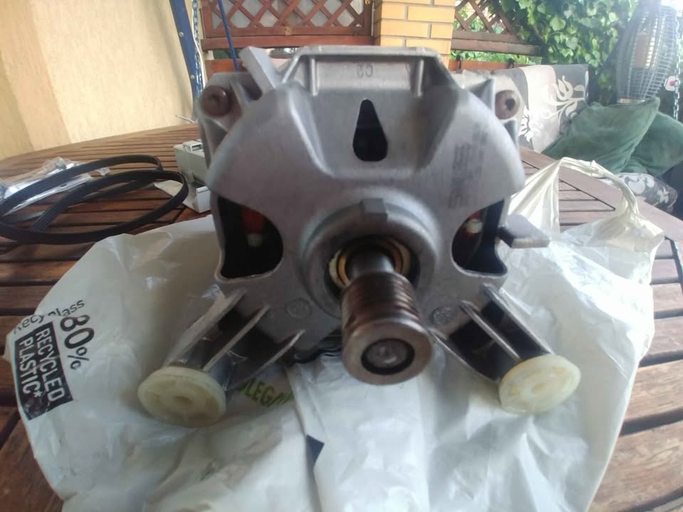 silnik do pralki siemens siwamat xlp 1242