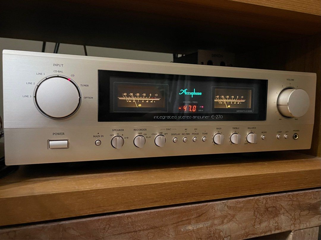 Accuphase E270 - 1650 EURO