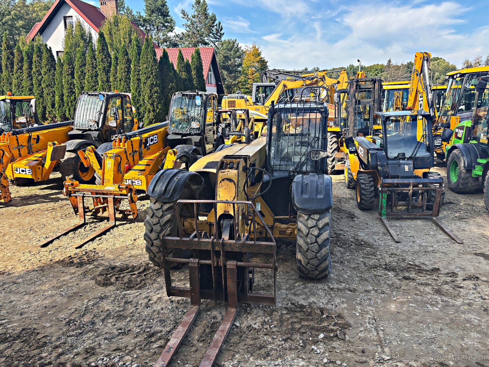 CATERPILLAR TH330B ŁADOWARKA TELESKOPOWA 2004r. | JCB 531-70
