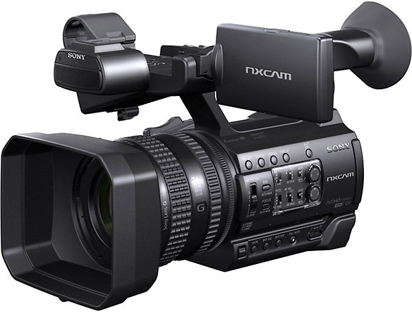 Sprzedam kamerę Sony HXR- NX 100 i inny sprzęt Foto