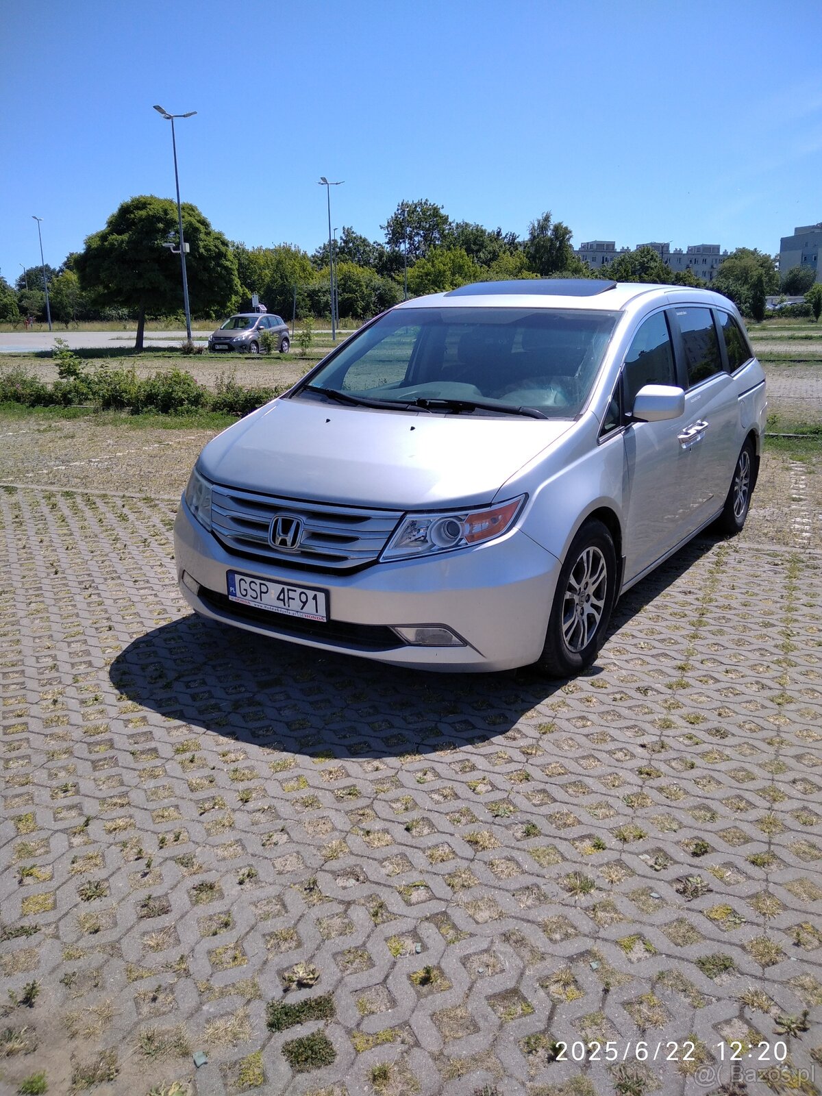 sprzedam rodzinne auto HONDA ODYSSEY