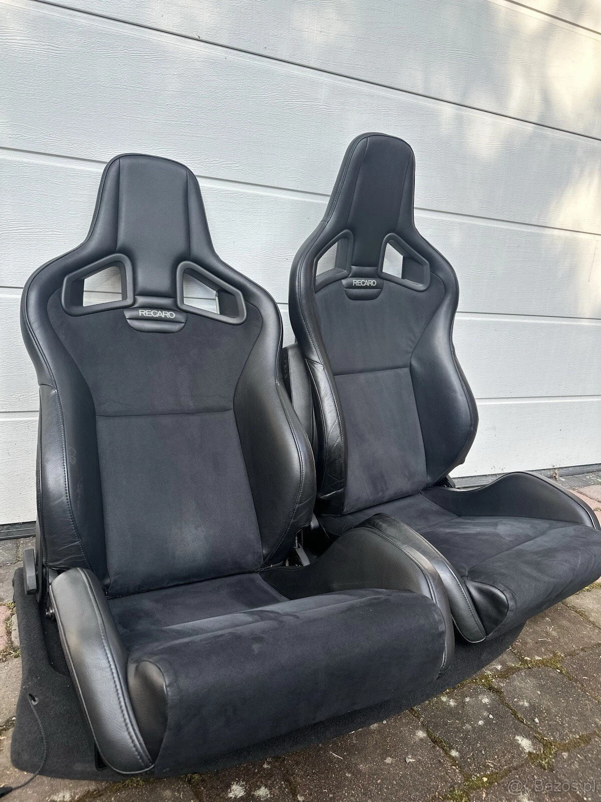 Fotele Recaro CS Sportster Alcantara składane i odchylane