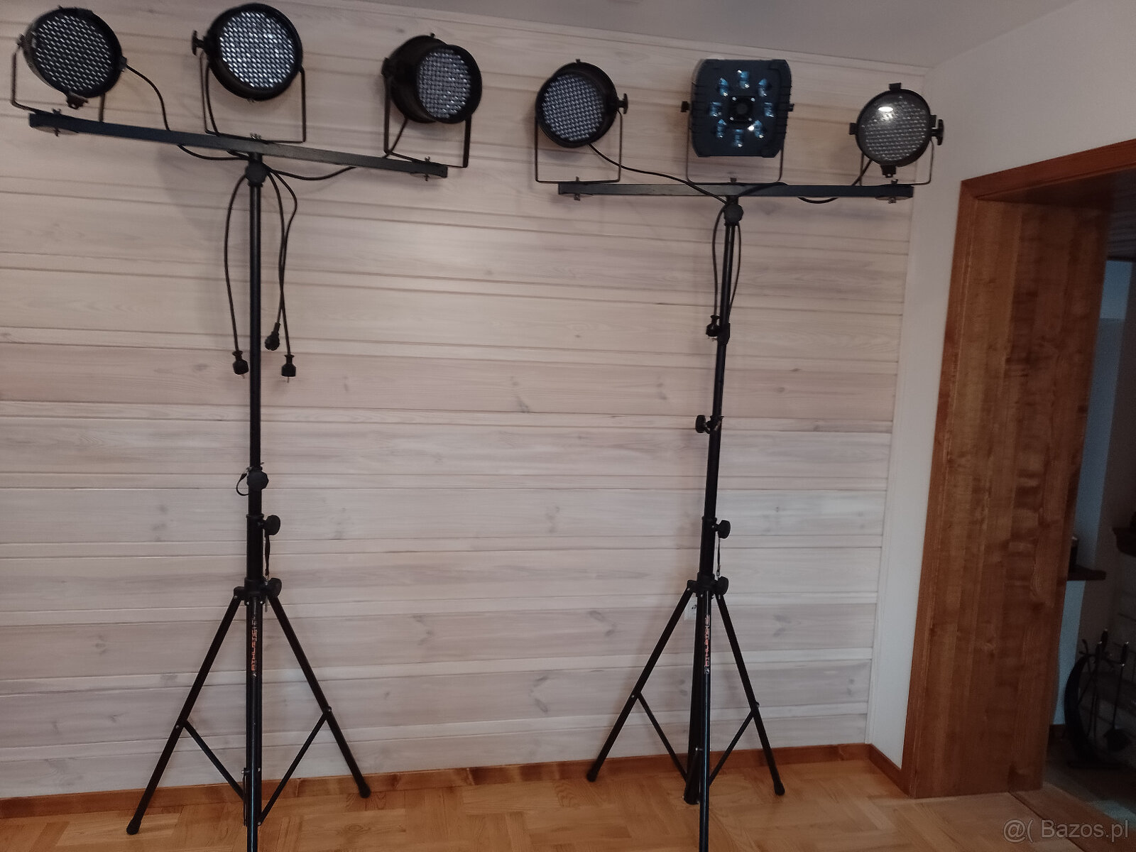 Kompletne oświetlenie sceniczne ze sterownikiem CLUB12 II