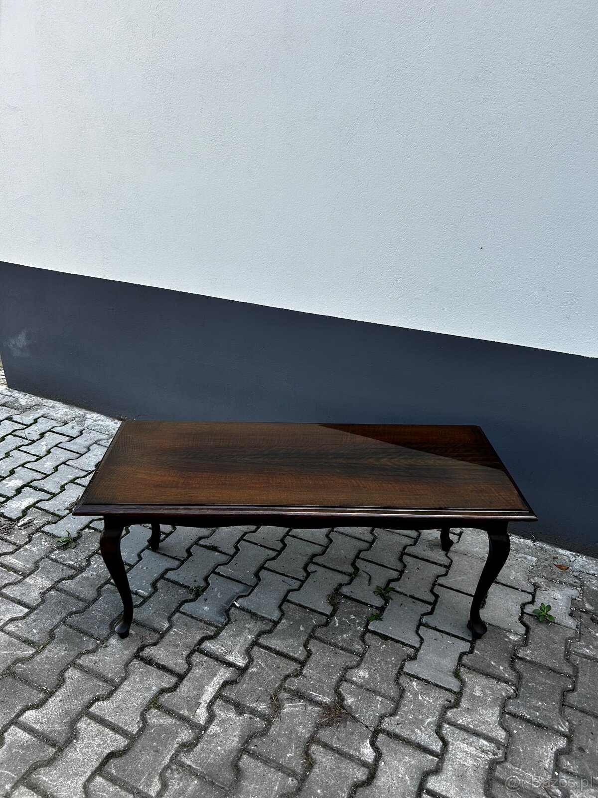 Stolik w stylu ludwika