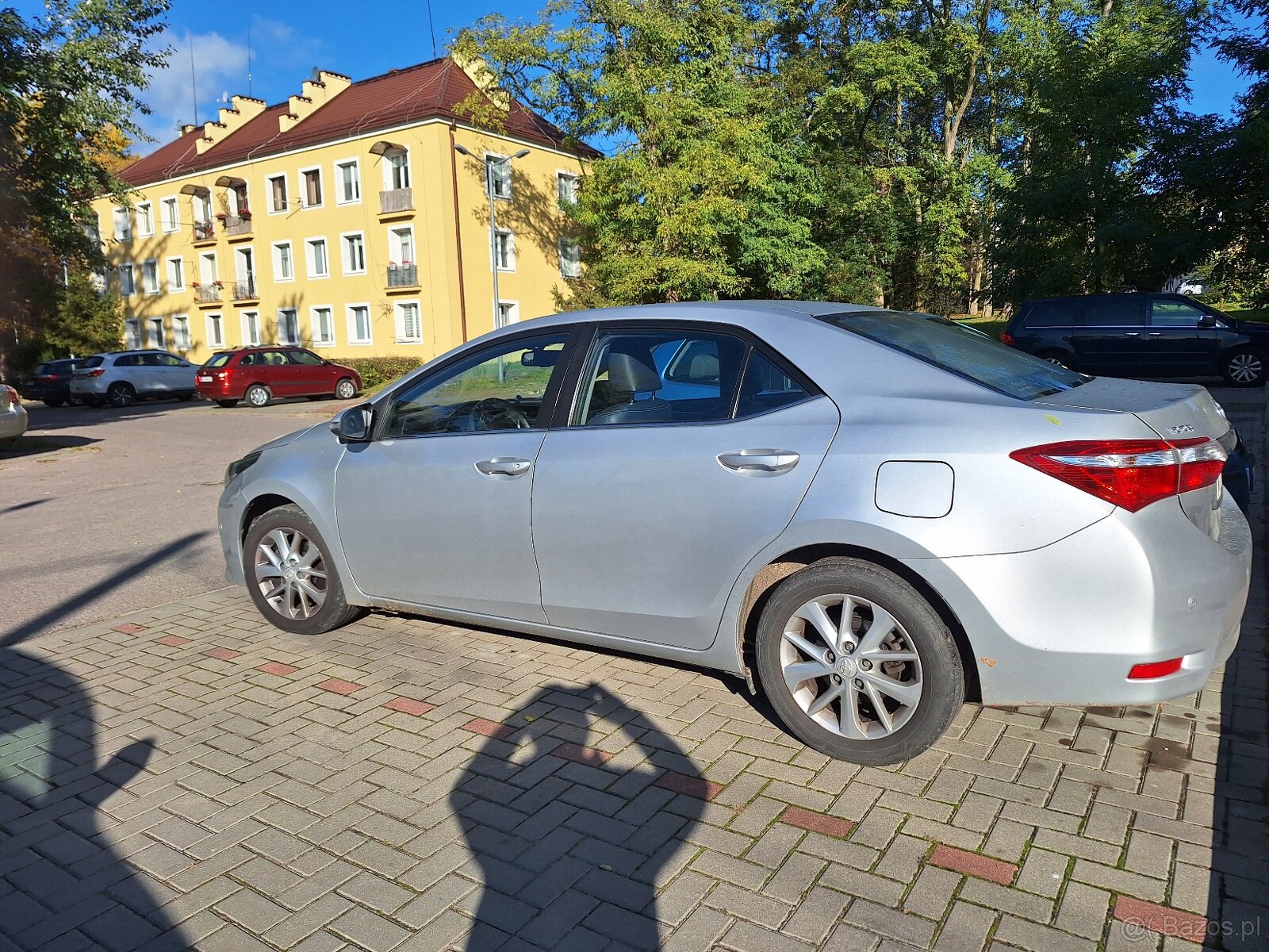 toyota corolla 1,3 sedan serwisowana 2014 r