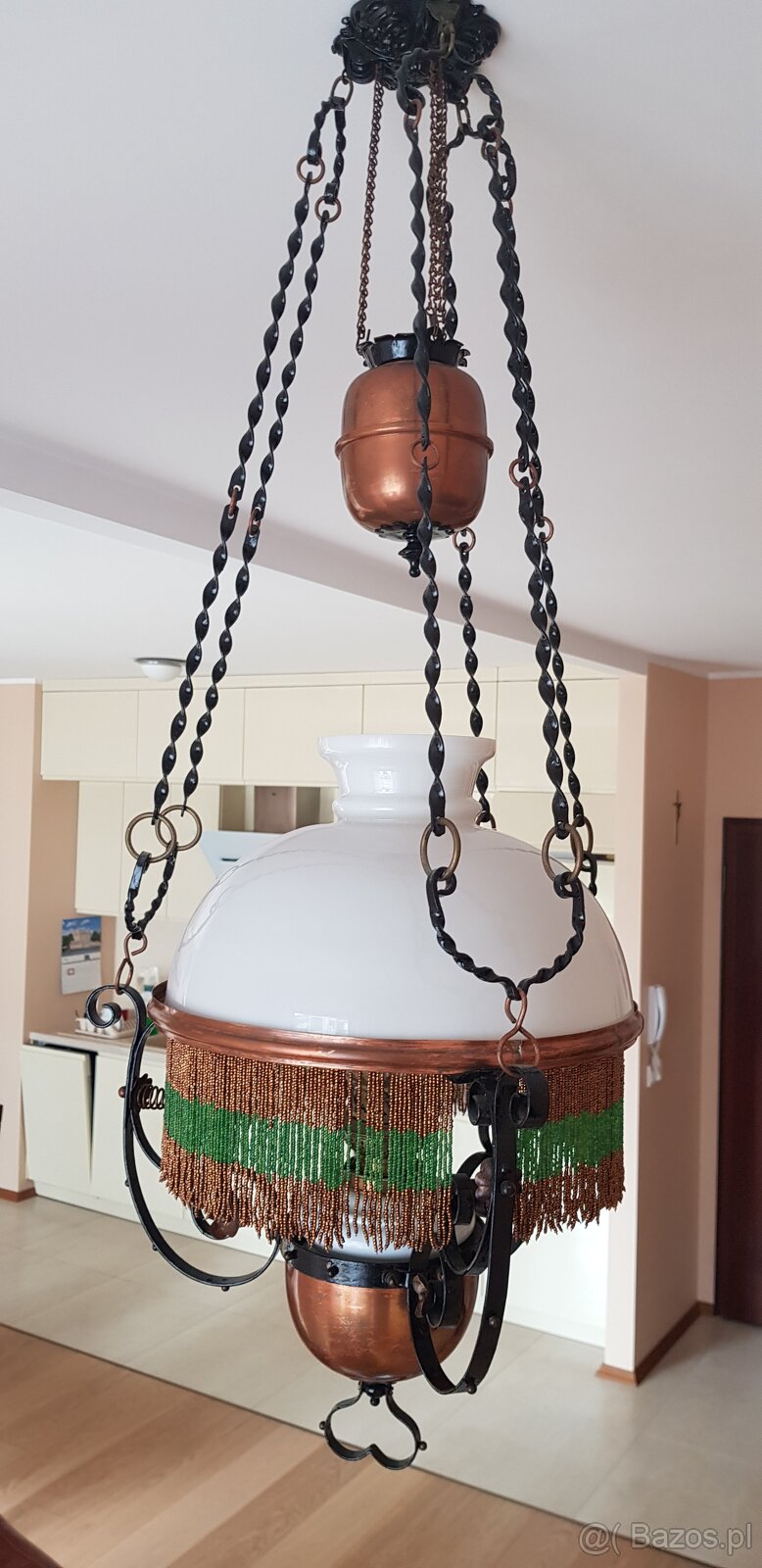 Lampa naftowa wisząca