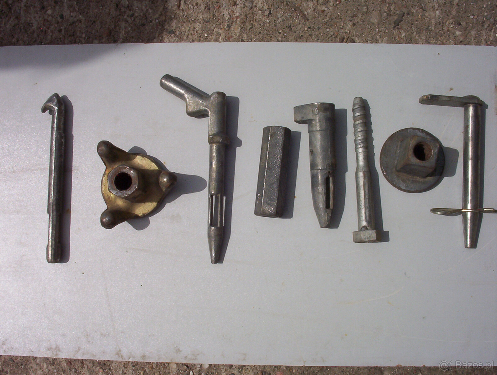 Bolce, sworznie i nakrętki