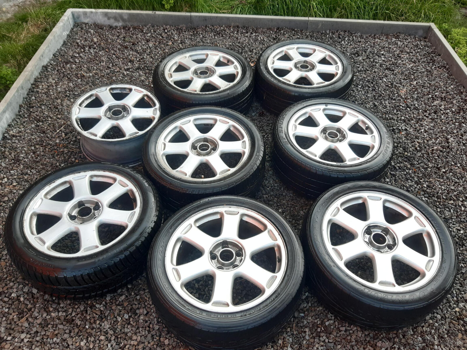 felgi aluminiowe AUDI S8 D2 4D0601025E, 4D0601025N