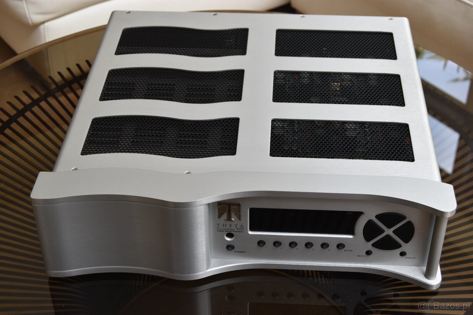Theta Generation VIII Series 3 - (Price: 1400 EUR)