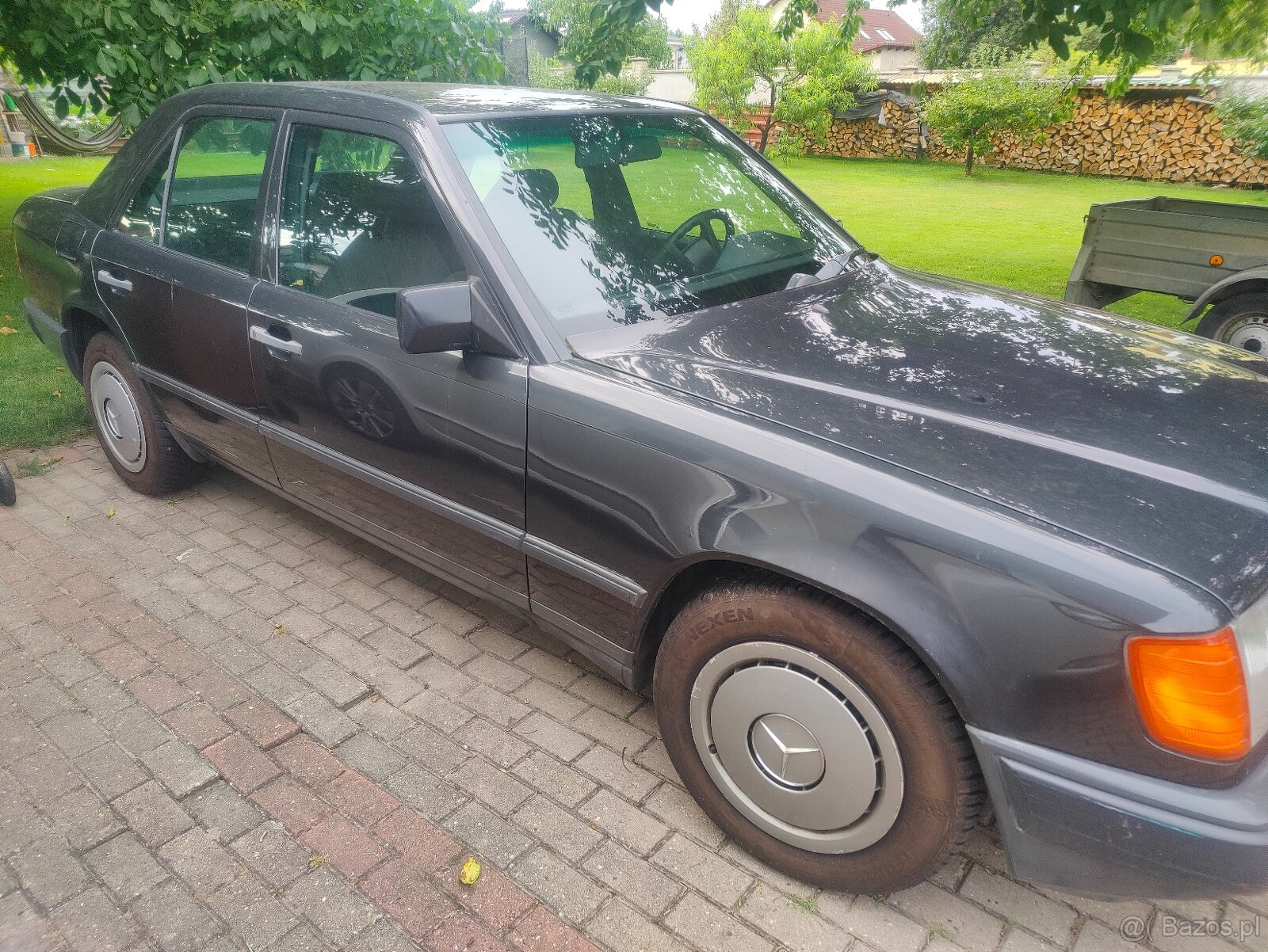 MERCEDES BENZ 124 (230e)