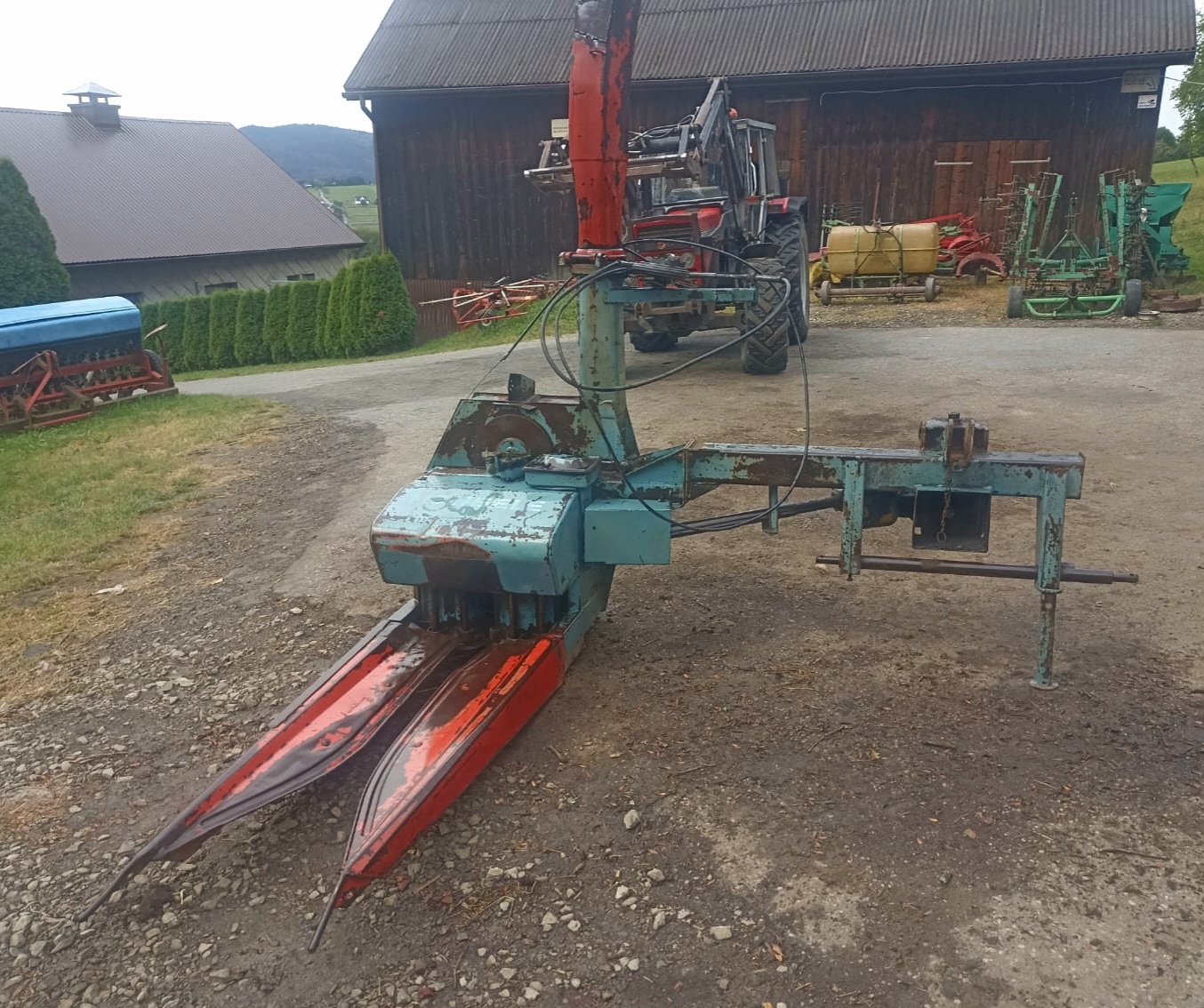 Sieczkarnia jednorzędowa do kukurydzy Mengele MB 300