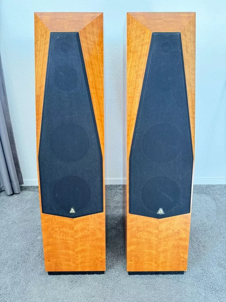 Avalon Acoustics Radian HC ( Price : 2000 EUR )
