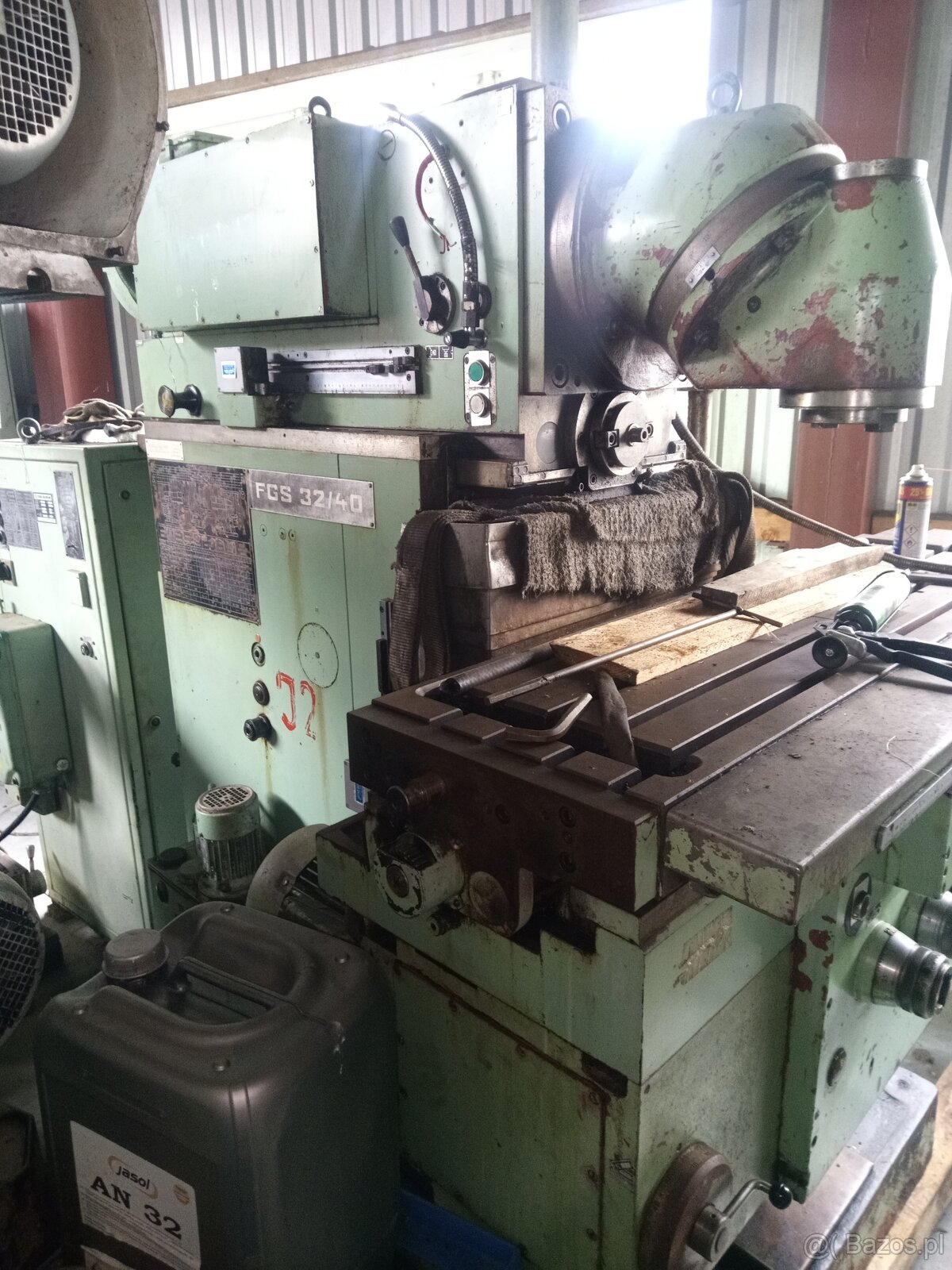 - Frezarka konsolowa TOS, typ FGS 32 / 40