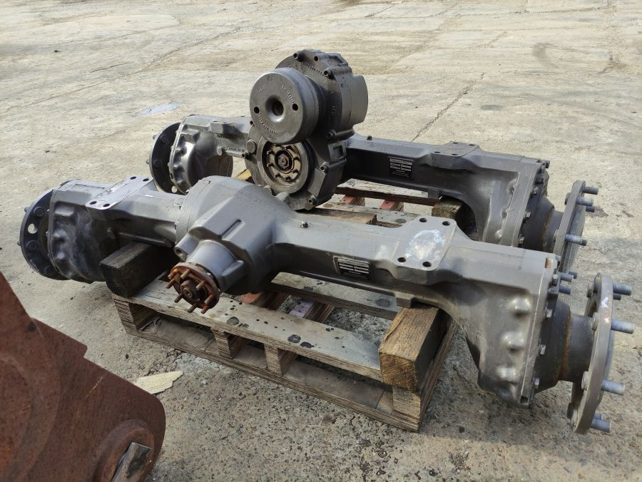 Mosty VOLVO L30, ZF-15226450ZF-15226451