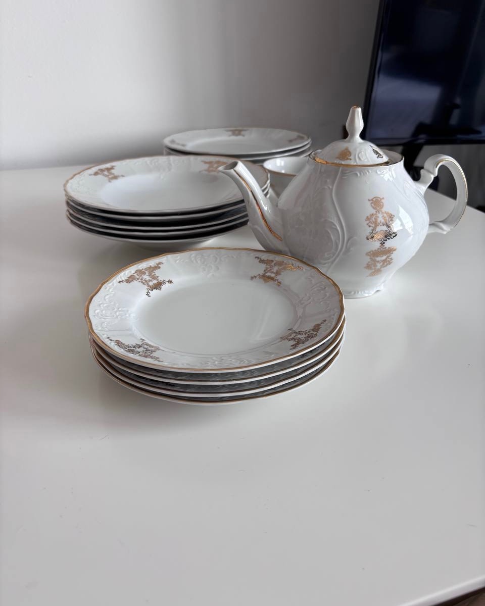 Zestaw porcelanowy Bernadotte – Thun – relief barokowy ze zł