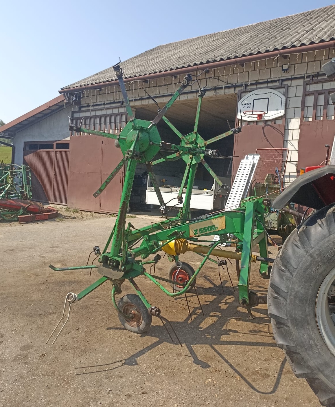 Przewracarka przetrząsacz karuzelowy Stoll Z 550 HYDRO