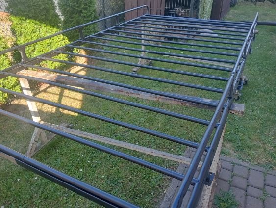 Platforma na samochód dostawczy bagażnik