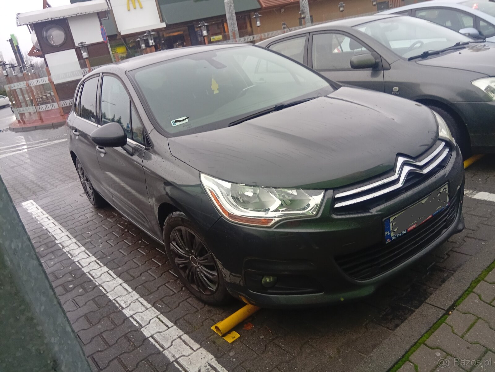 Sprzedam Citroen C4 1,6 klimatyzacja, nawigacja tempomat