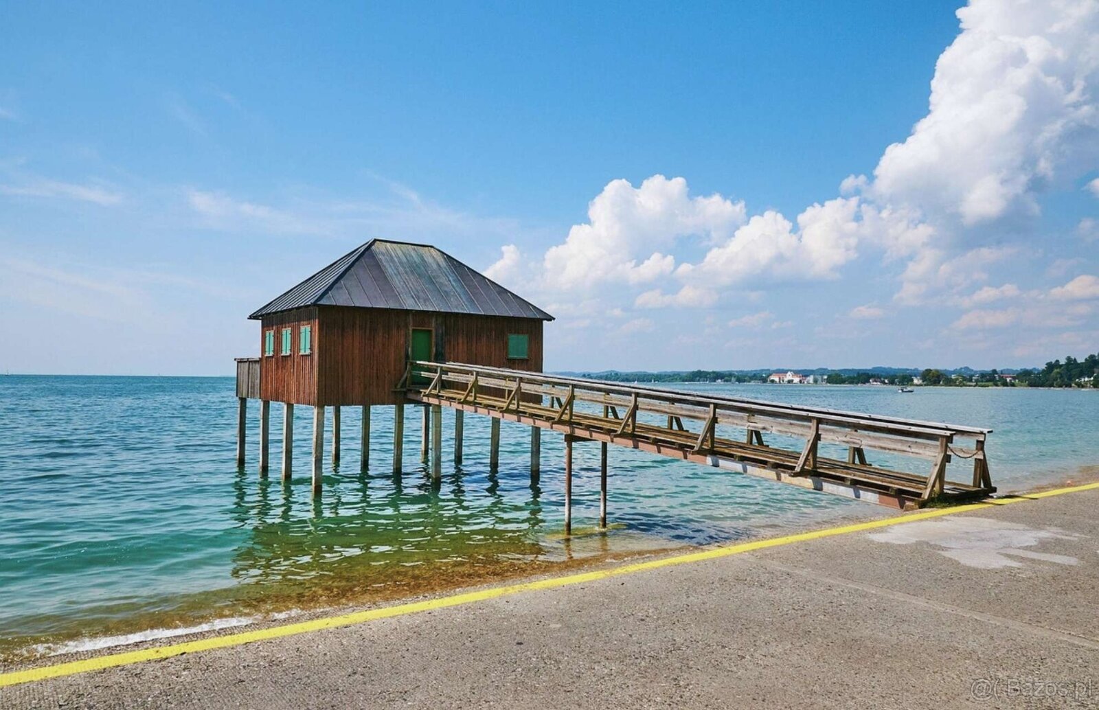 Houseboaty i Noclegi na Wodzie: Houseboat Nocleg na Mazurach