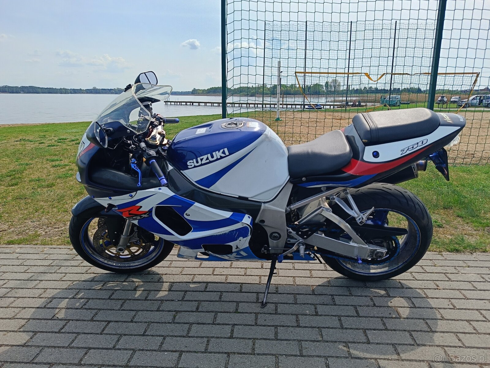 Suzuki GSX-R 750 uszkodzony