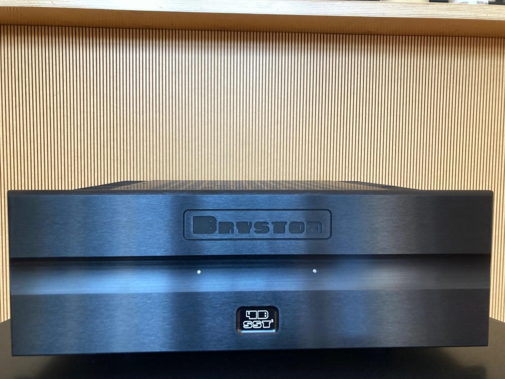 Bryston 4B-SST2