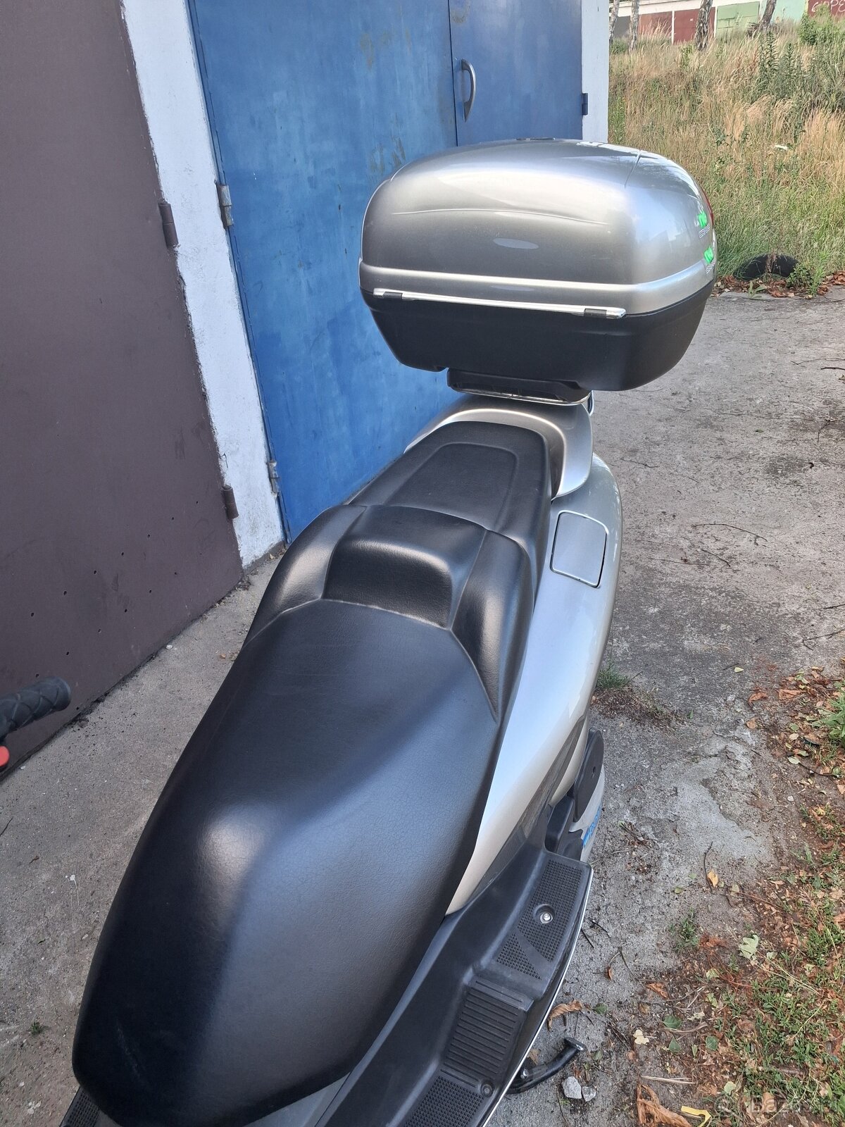 Yamaha Majestyk