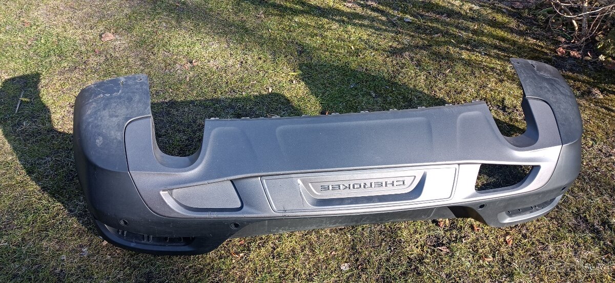 Sprzedam tylny zderzak Jeep Cherokee Trailhawk KL
